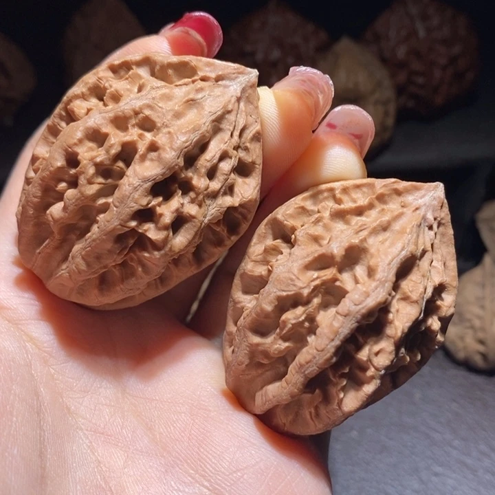 文玩核桃把件东北楸子7