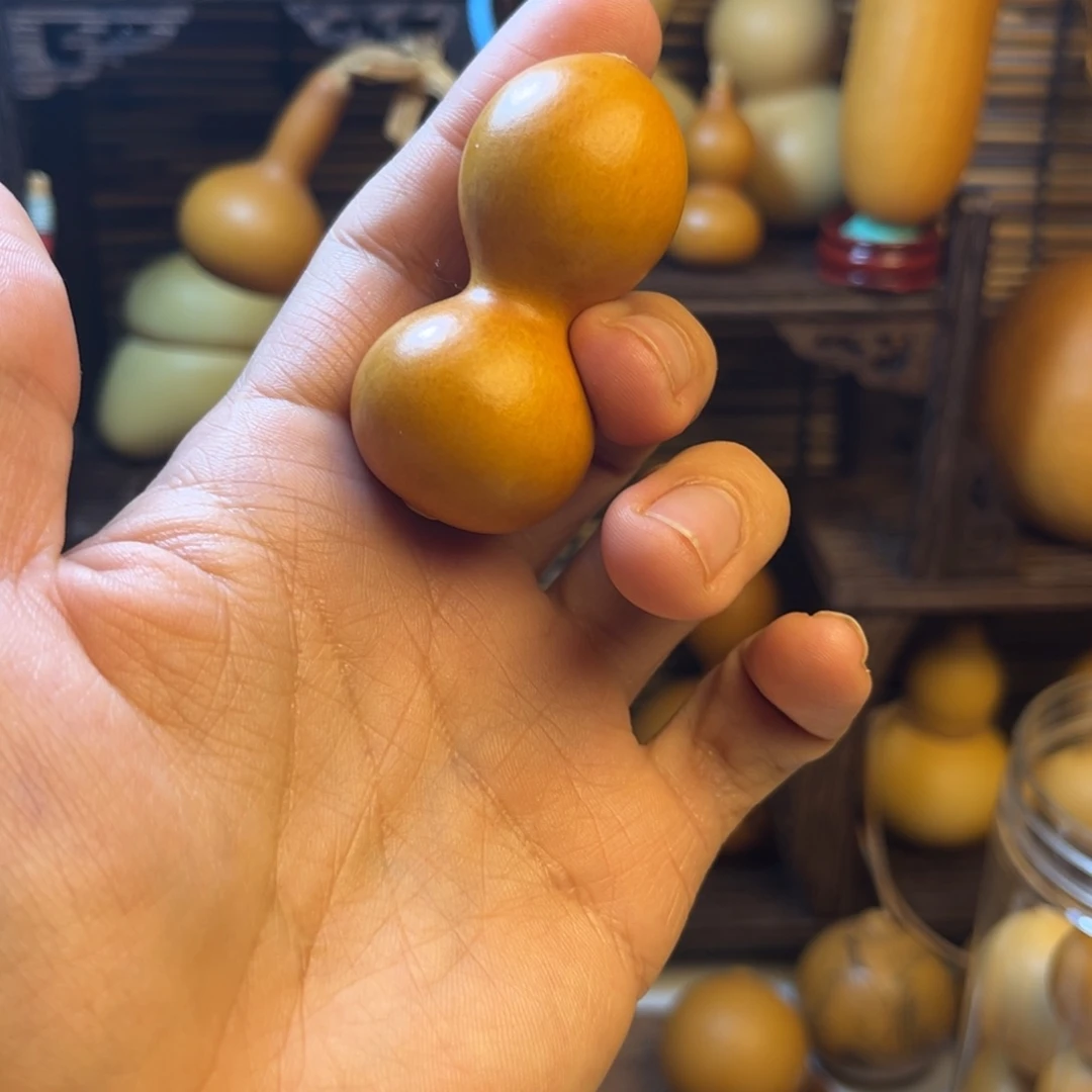 骨头葫芦老皮草里金