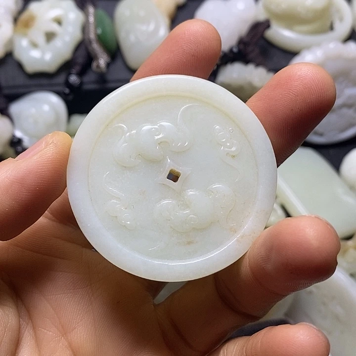 和田玉未镶嵌挂件