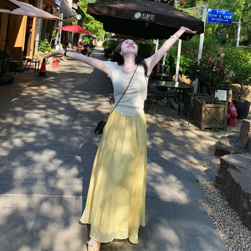 2025夏季超火穿搭套装韩系小众绑带短袖上衣高腰a字半身裙两件套