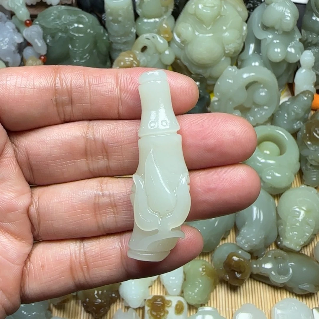 未镶嵌和田玉挂件