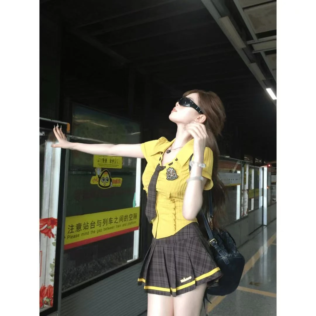 美式甜心 夏季学院风新款小众设计感短袖衬衫上衣格子半裙两件套