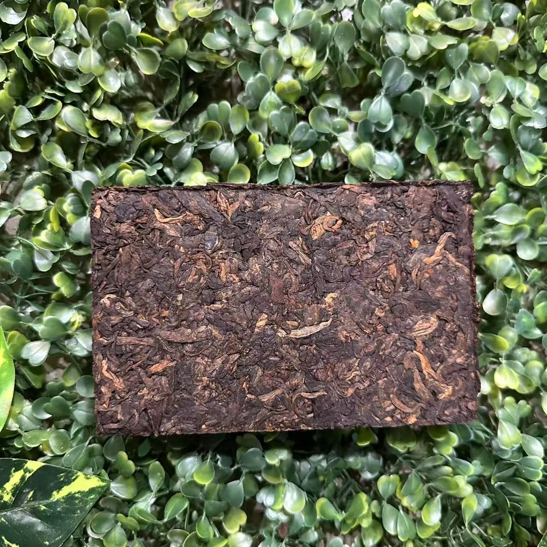 雨腾小号- 紫G造B“Q龙砖”古树普洱茶250g/砖  熟茶