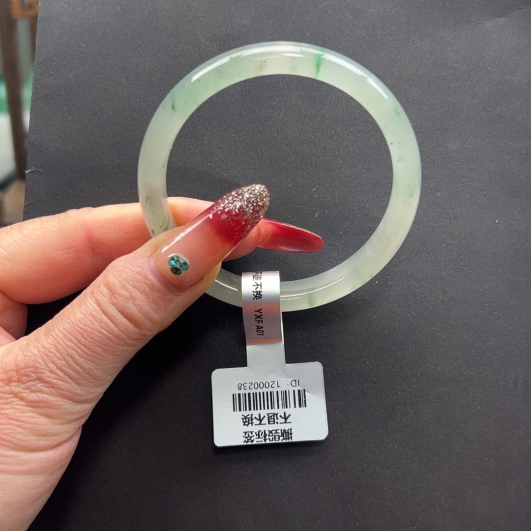 石英质玉未镶嵌手镯秀秀58