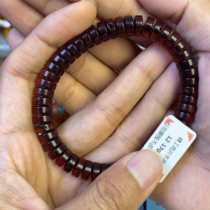 未镶嵌琥珀珠宝奇石