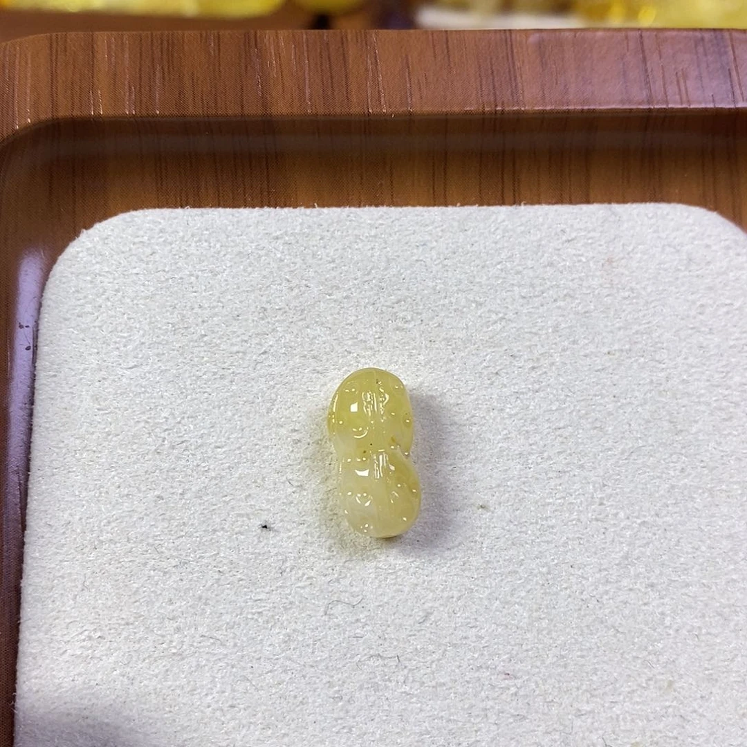 橄榄核吊坠花生38