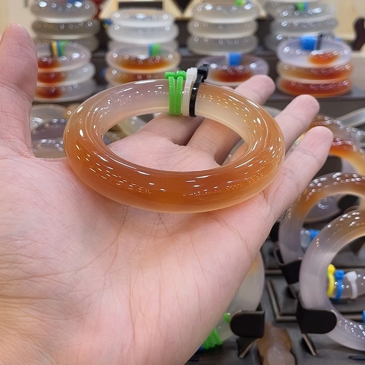 玛瑙/玉髓未镶嵌手镯15