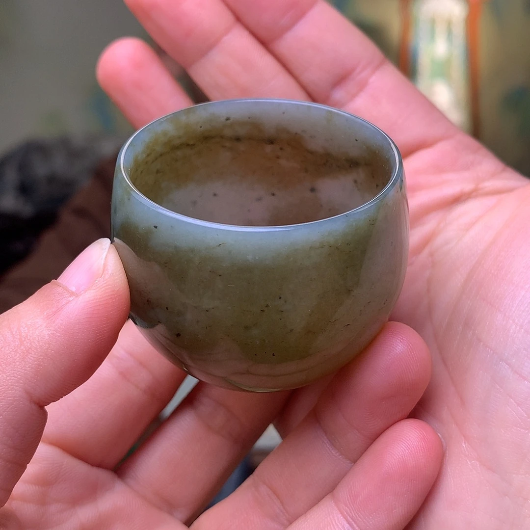 和田玉未镶嵌把件