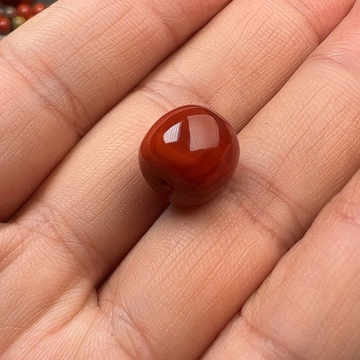 丽***晴南红玛瑙未镶嵌珠子
