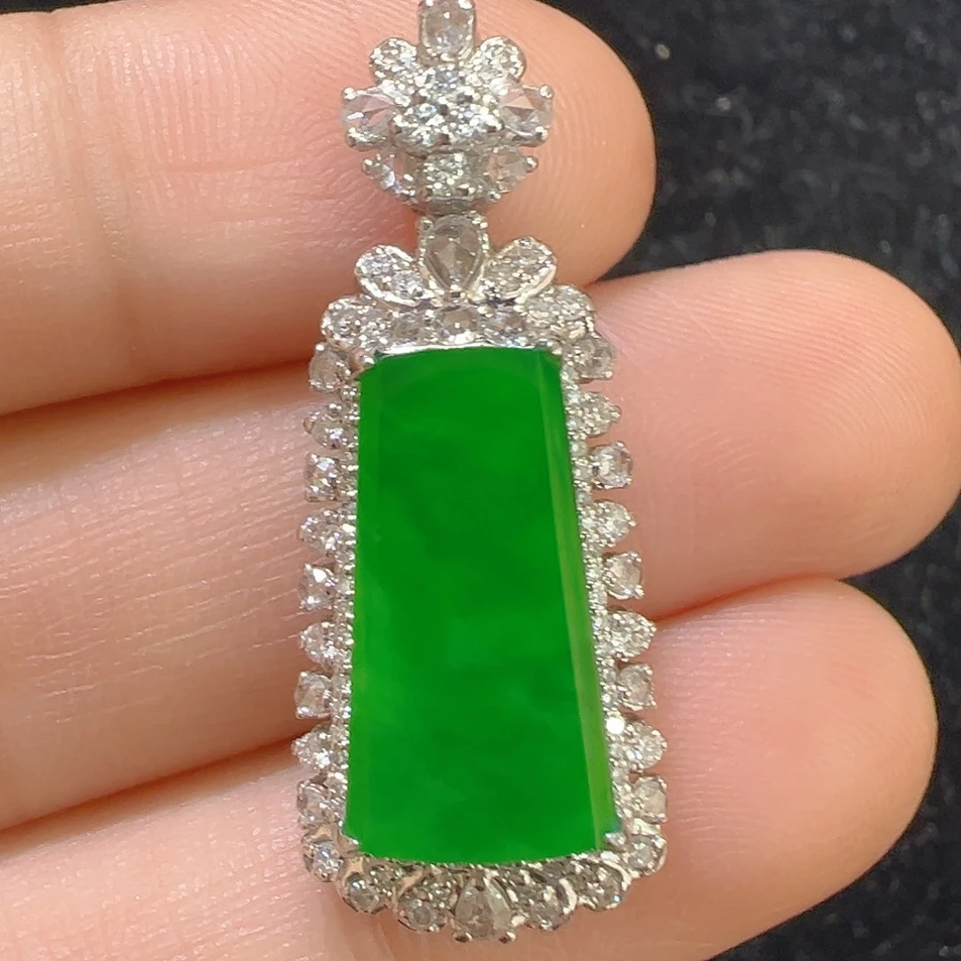 吊坠(不含链)18K金镶嵌翡翠