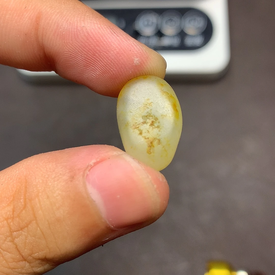 和田玉（糖玉）未镶嵌挂件