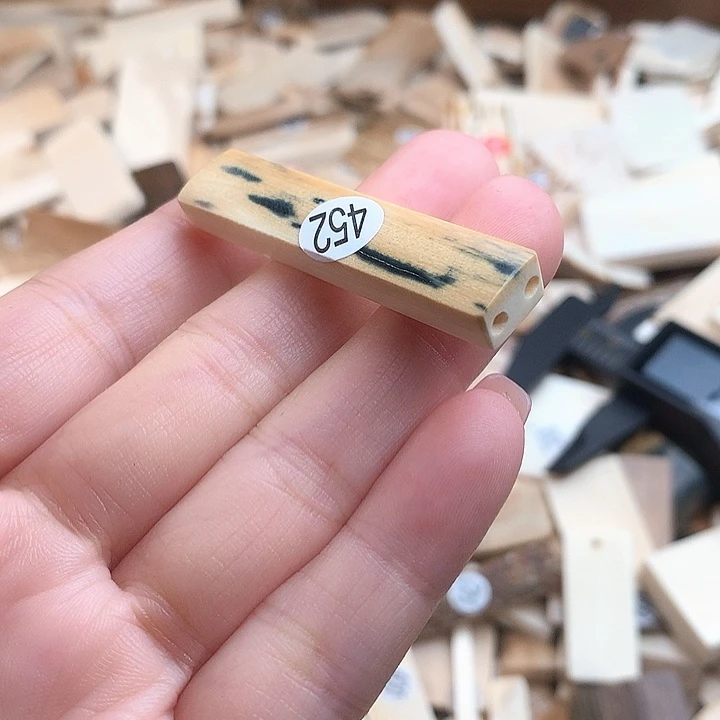 泥塑不打孔联系客服