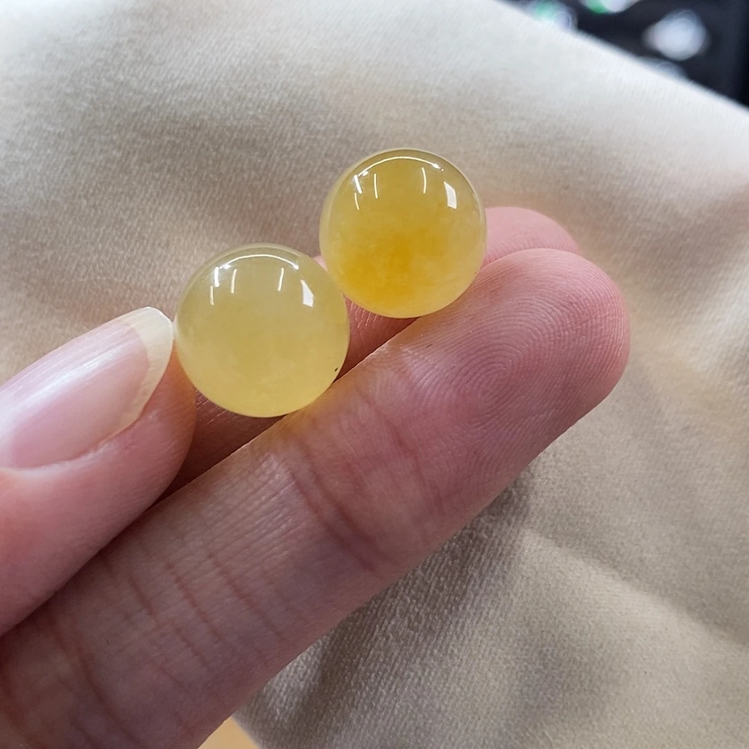 颈饰未镶嵌翡翠二选一，卡12.2