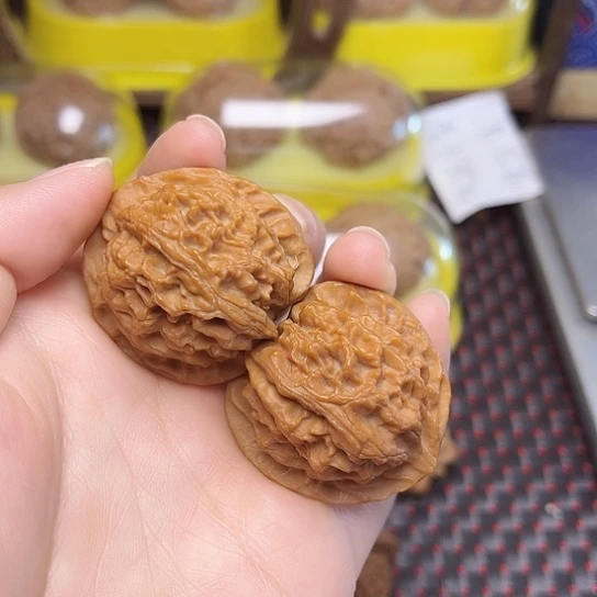 吊坠文玩核桃苹果园