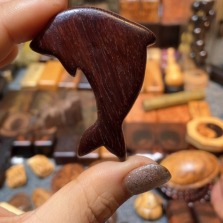 檀香紫檀（小叶紫檀）月*一