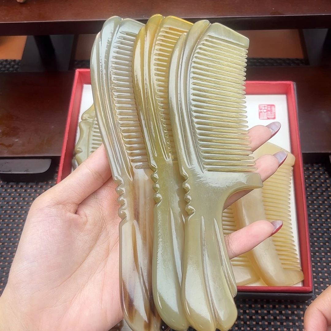 手工制作纯牛角梳子