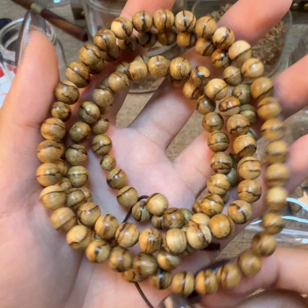 沉香手把件达拉干手串