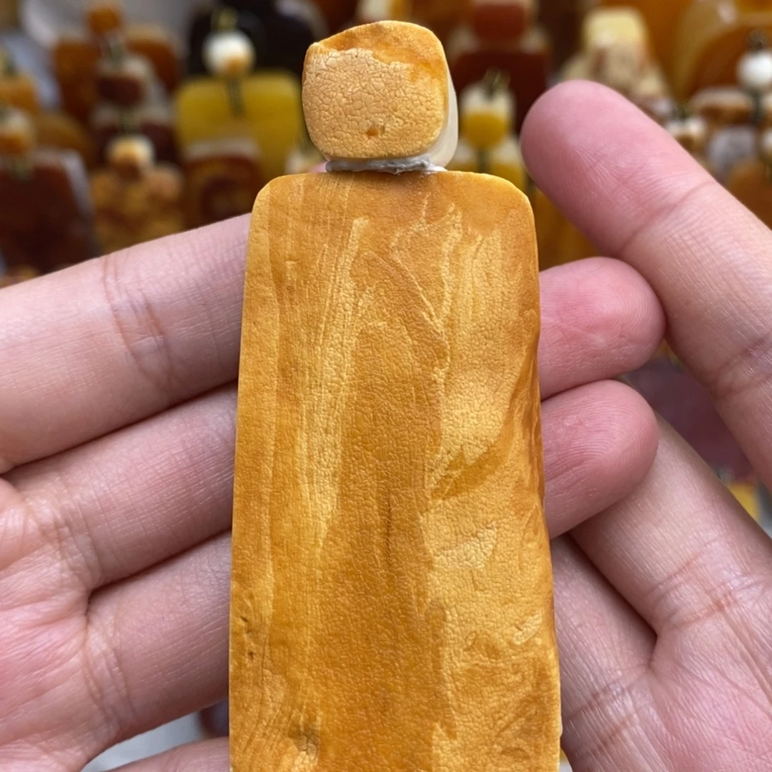 蜜蜡未镶嵌珠宝奇石