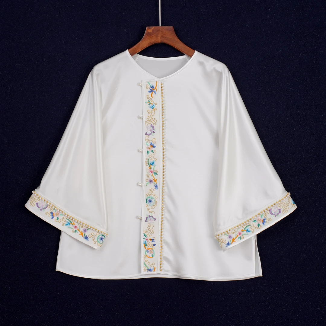 随机花型上衣薄款古装女装长袖重工刺绣常规款圆领白色刺绣