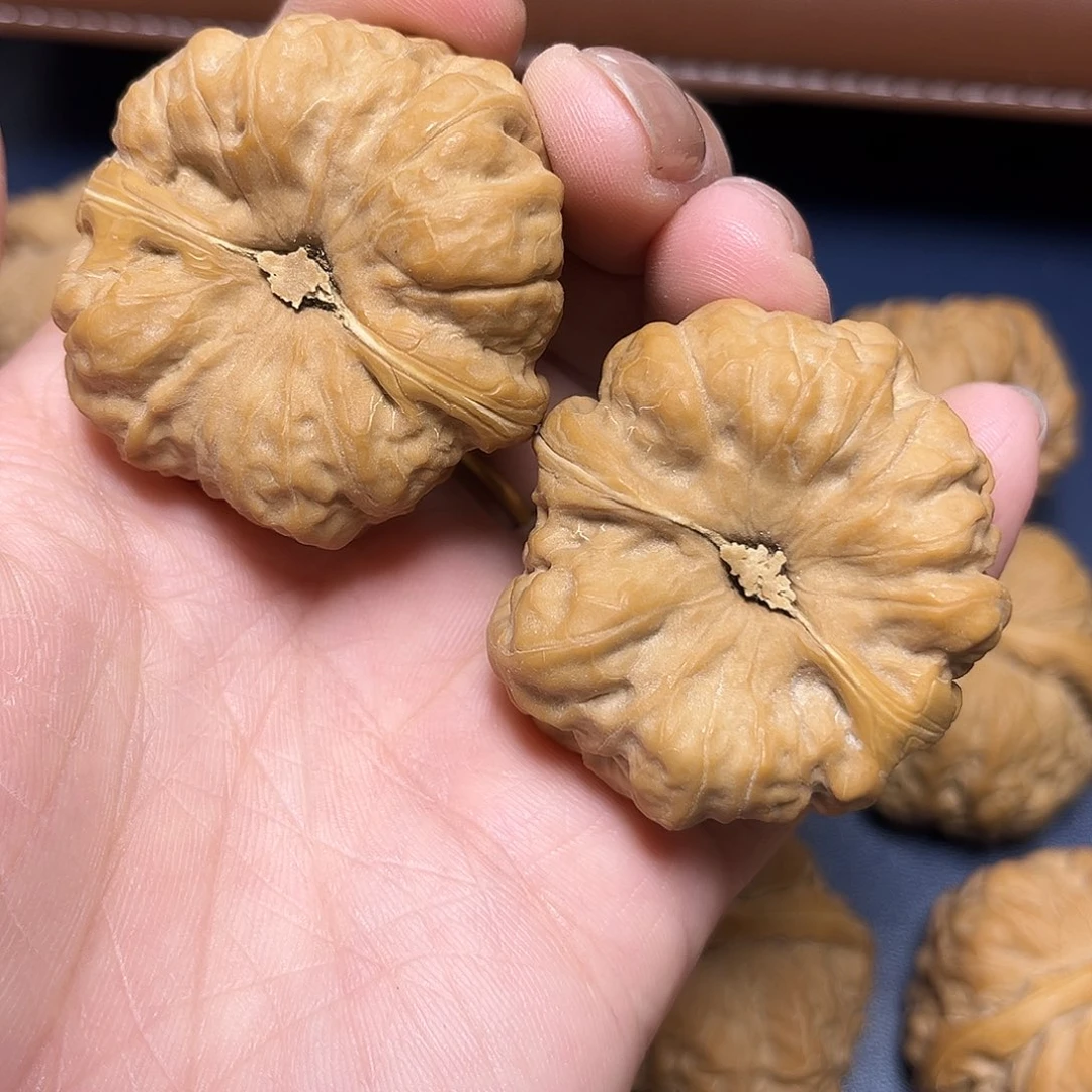 文玩核桃吊坠袁*哇哇哇