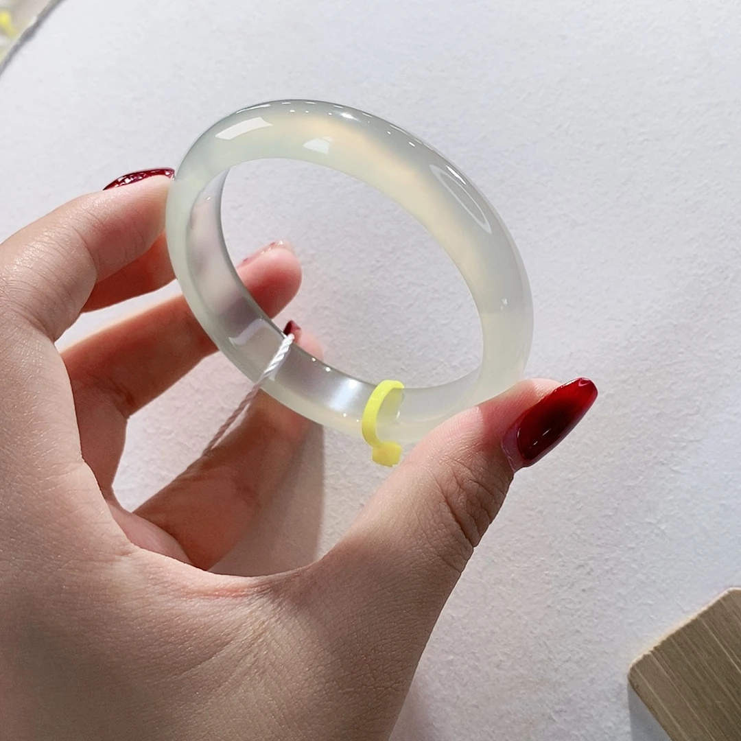 手镯玛瑙/玉髓未镶嵌53