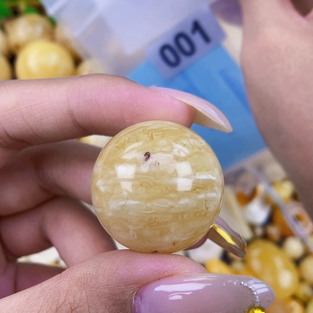 琥珀未镶嵌珠宝奇石25.2粉