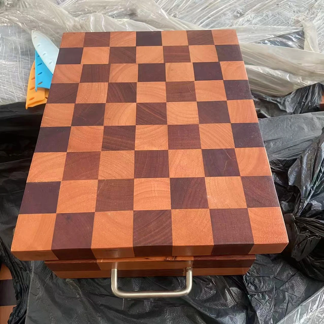 棋盘格相思木拼接菜板28*36cm  瑕疵不挑