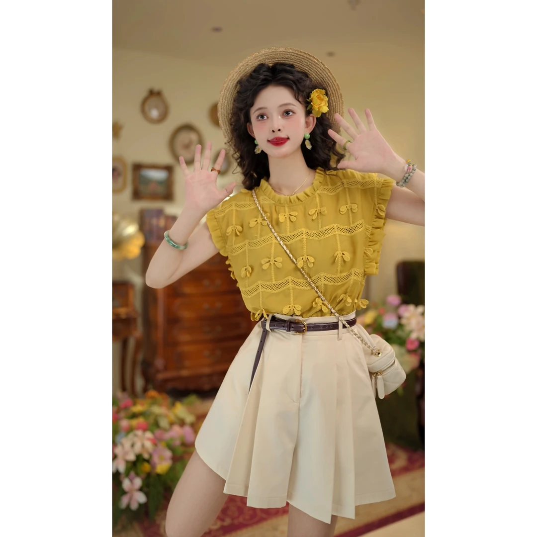 扣子家柠檬奶贝港风复古镂空立体花衬衫夏季圆领上衣KK0725570