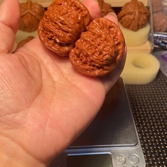 贾***昊文玩核桃吊坠核桃