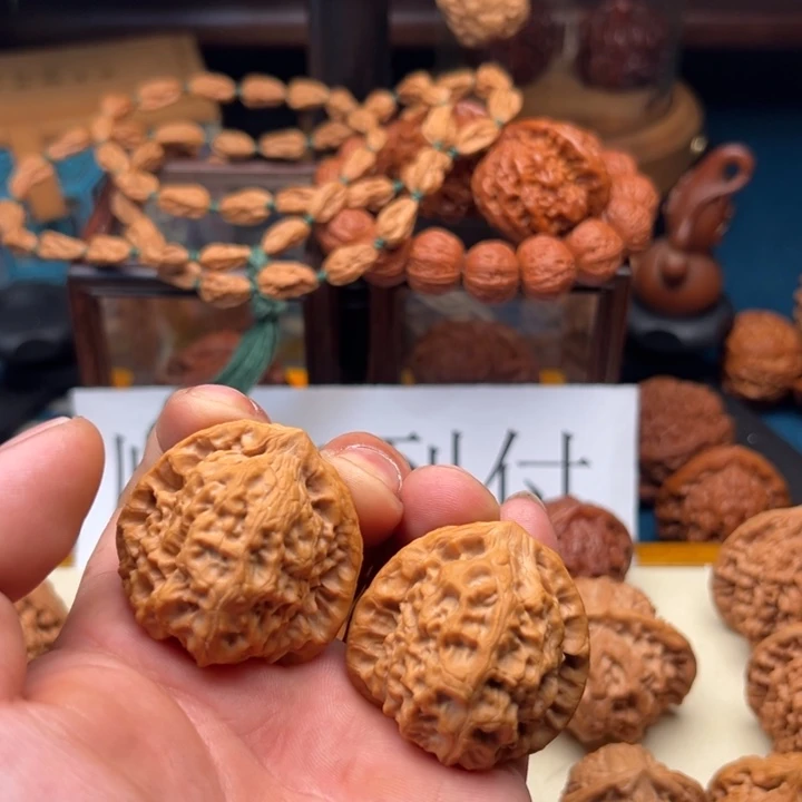 鬼***酒吊坠桃核哈哈哈哈哈