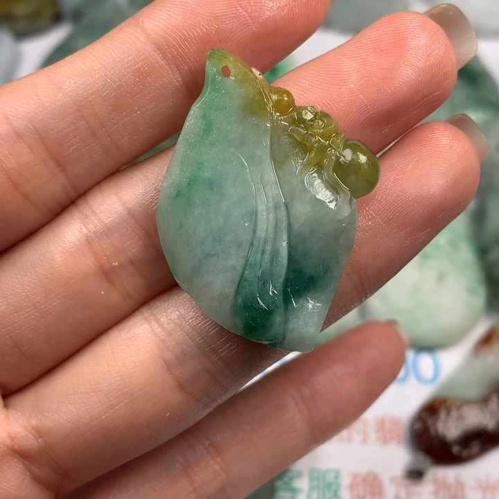 定制翡翠未镶嵌翡翠