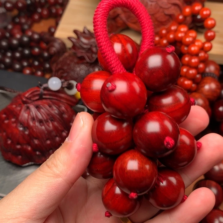 用***0木高品质血檀葡萄串糖蜜