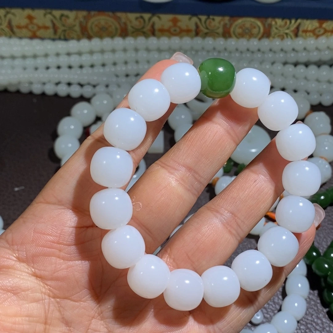 手链未镶嵌和田玉执****着