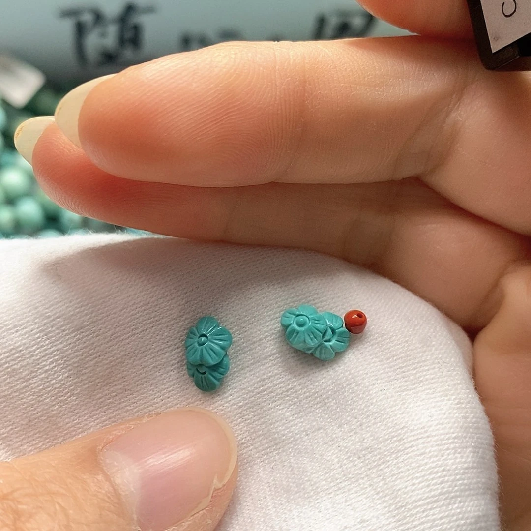 南红玛瑙未镶嵌珠宝奇石