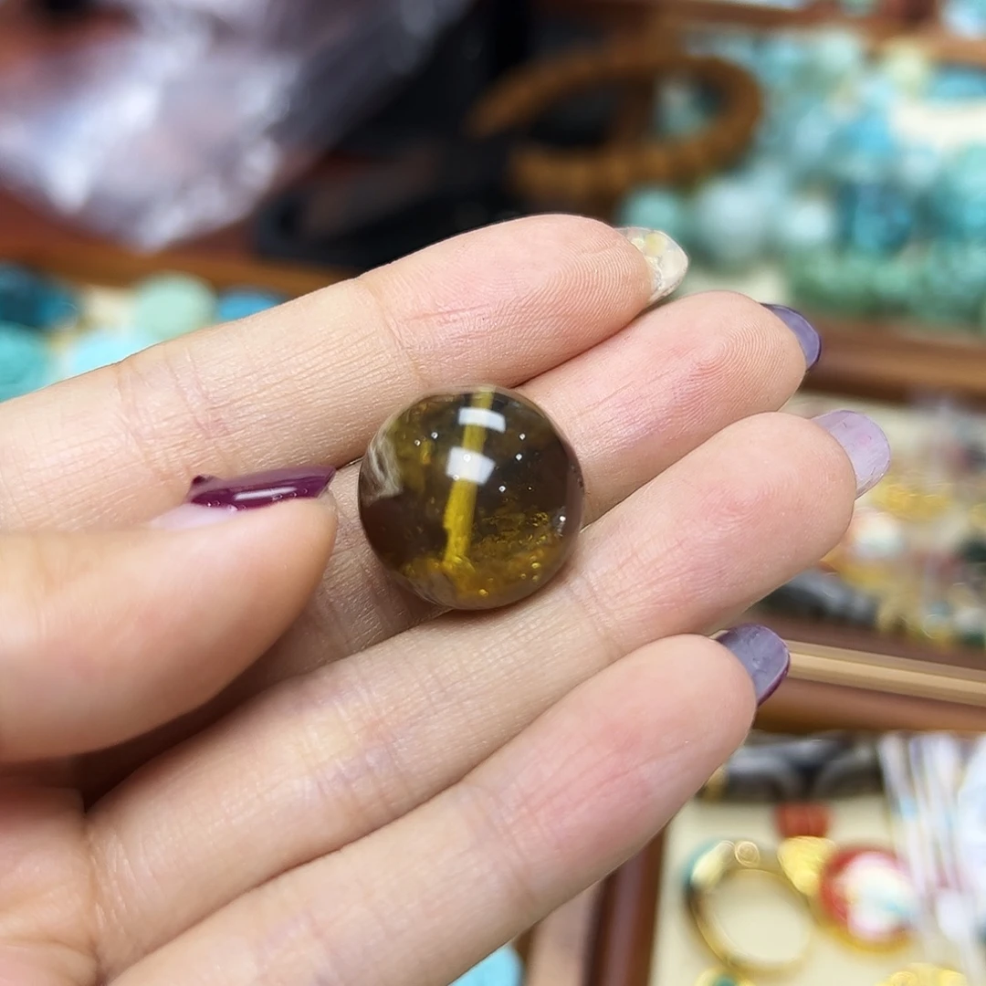 *****裸石琥珀（根珀）未镶嵌溶洞