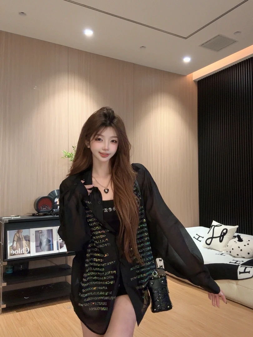 李馨儿【闪的不行】气质休闲百搭小众洋气宽松韩版格纹长袖衬衫
