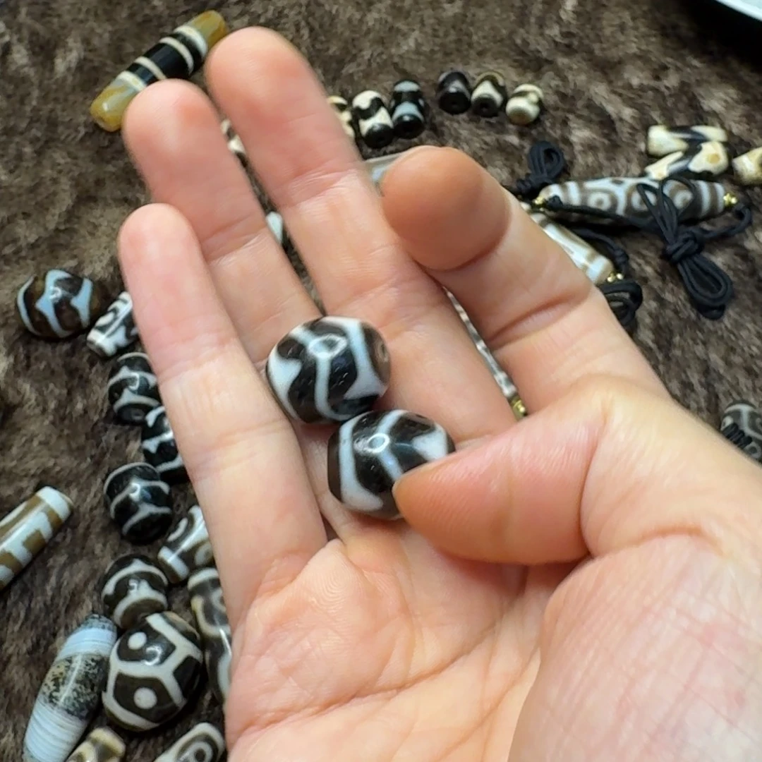 卡***揪玛瑙/玉髓未镶嵌颈饰2