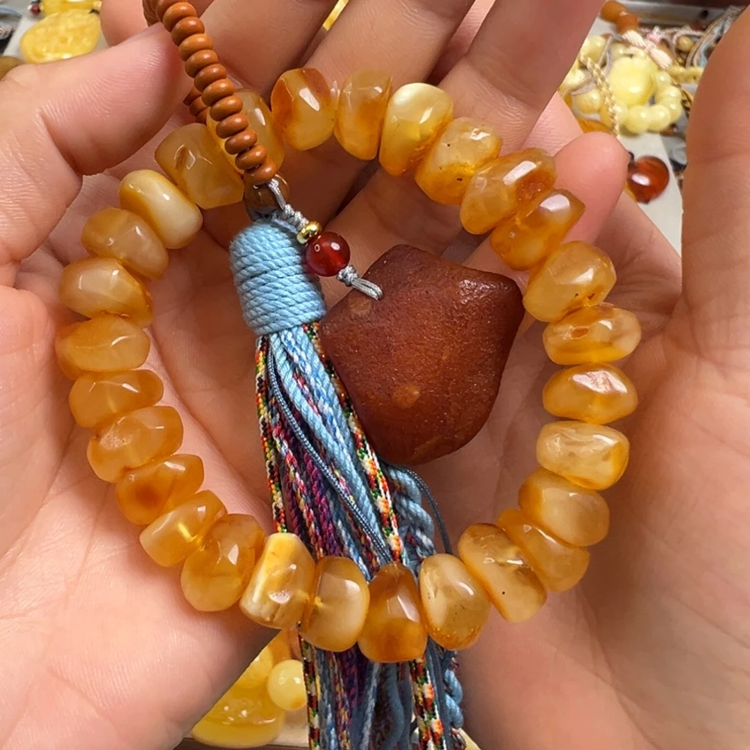 ****.未镶嵌蜜蜡裸石微瑕