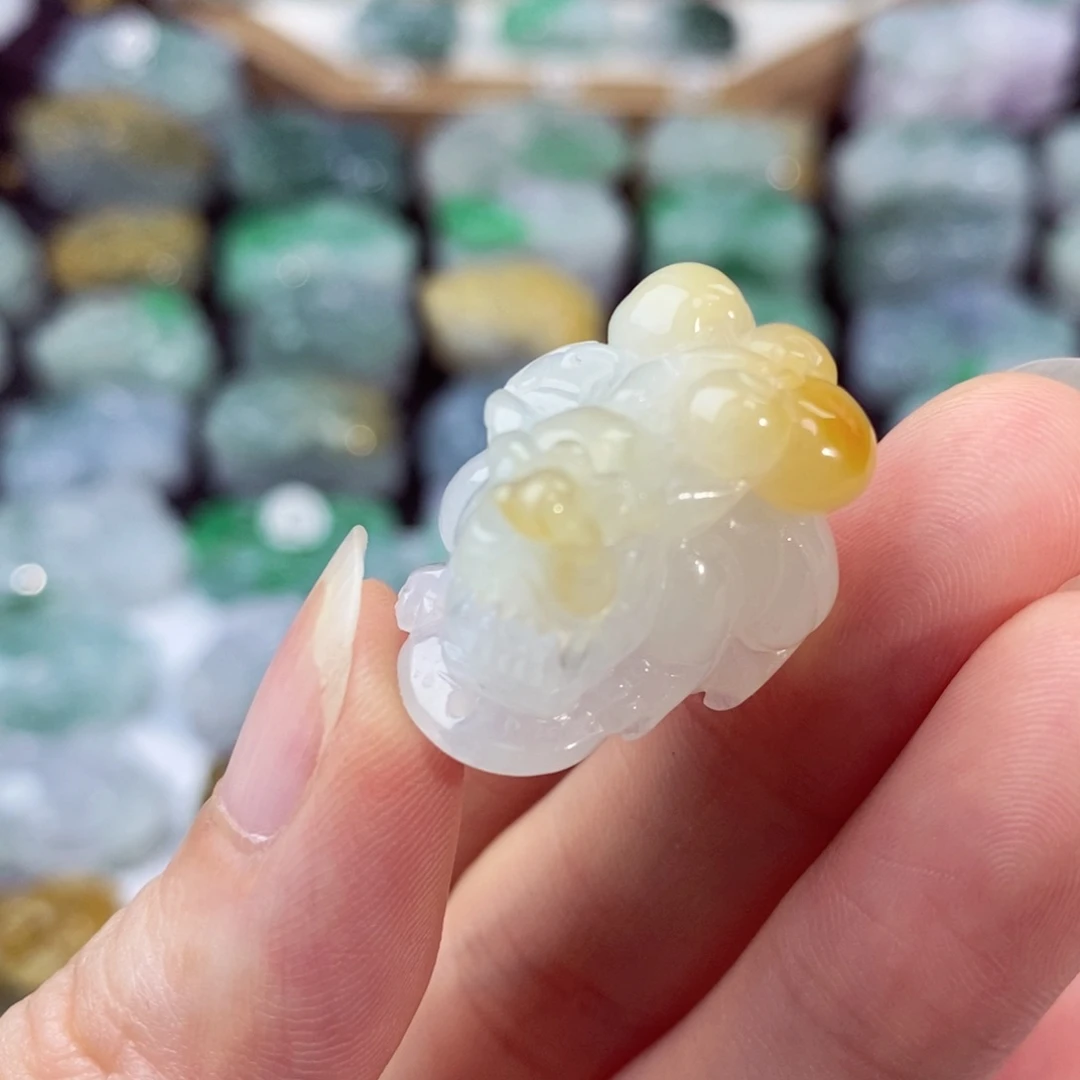 翡翠未镶嵌颈饰天然