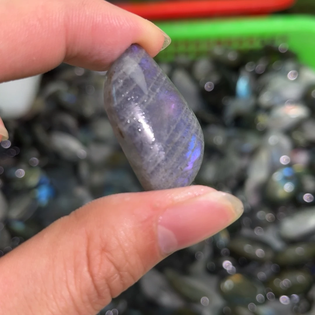 拉长石吊坠未镶嵌遇