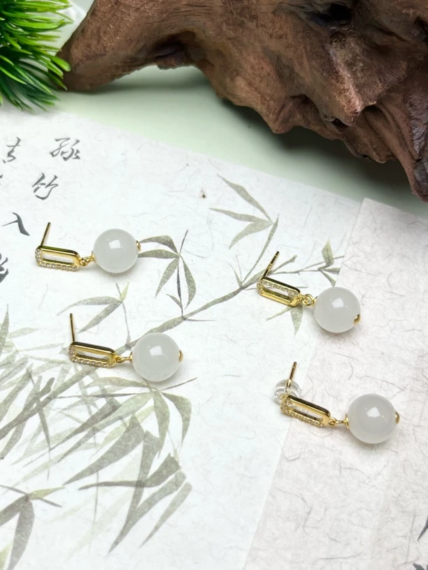 35YJ-和田玉白玉圆珠耳坠9mm+多样性发其一