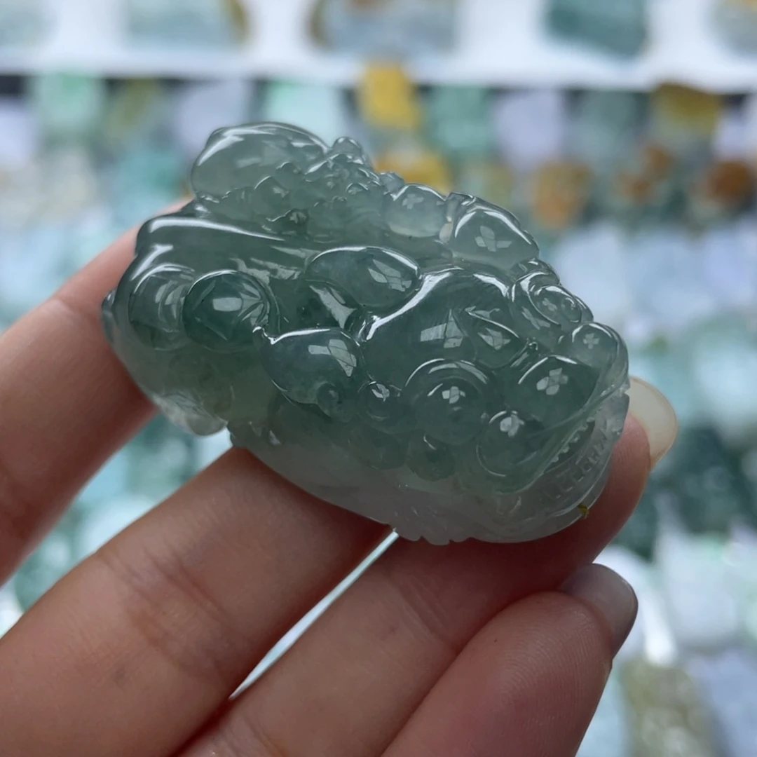 颈饰未镶嵌翡翠貔貅