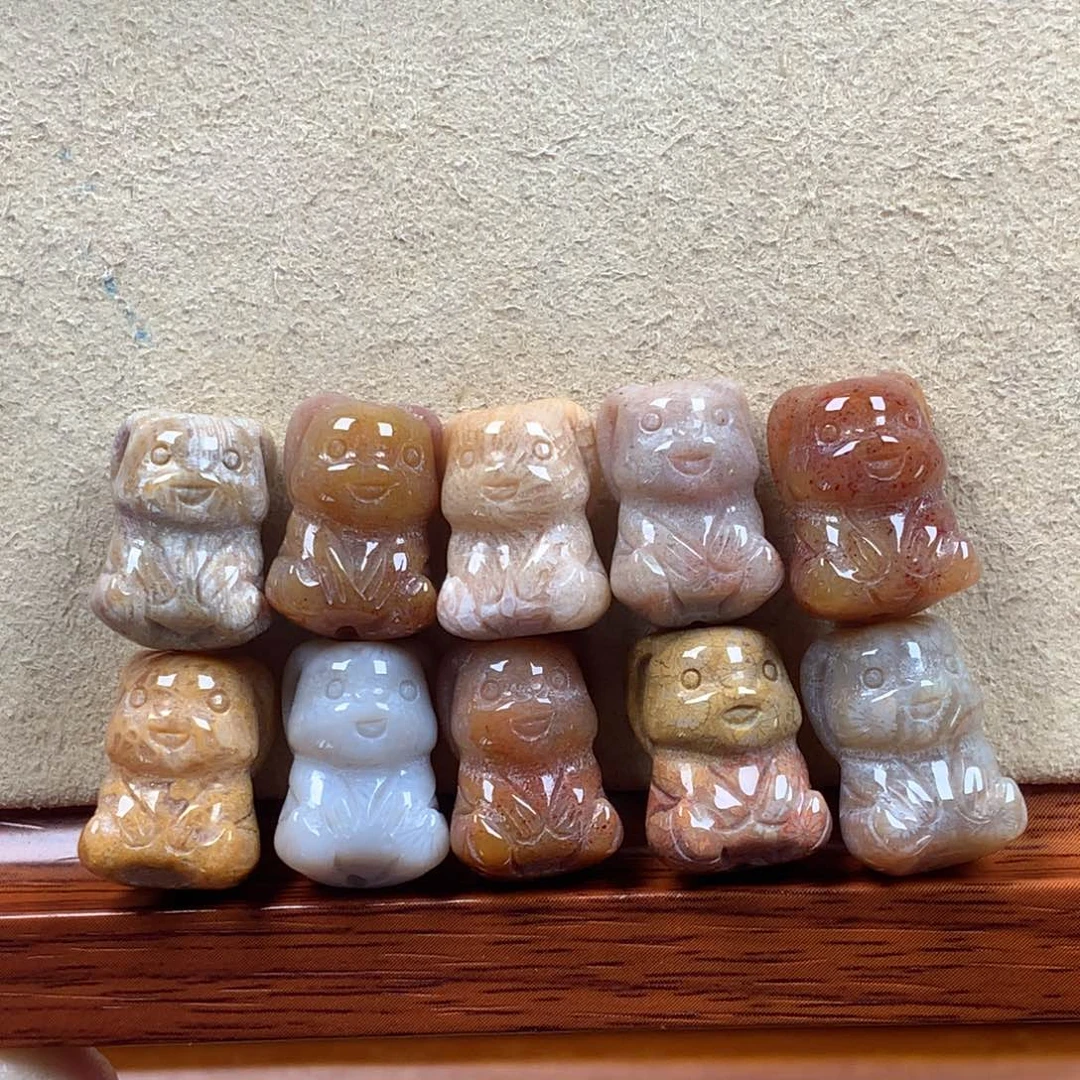 未镶嵌皮卡丘漏100/组。21硅化珊瑚（珊瑚玉）