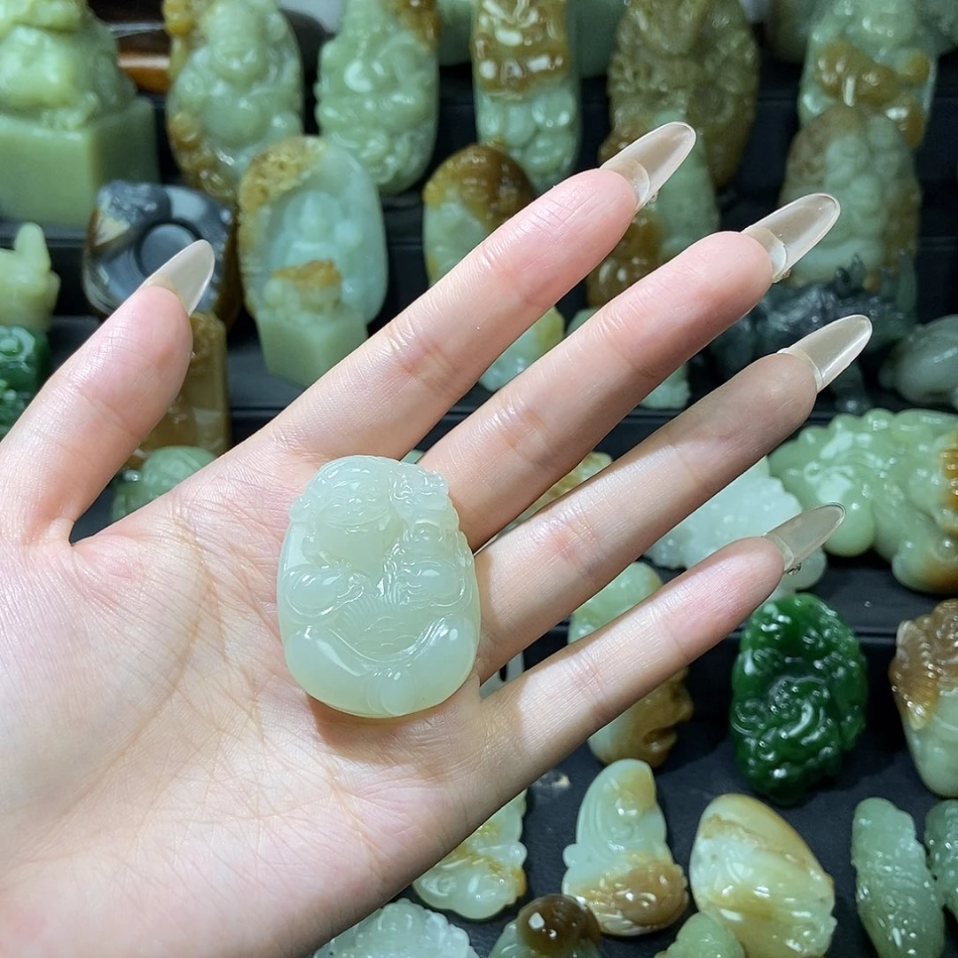 和田玉未镶嵌颈饰