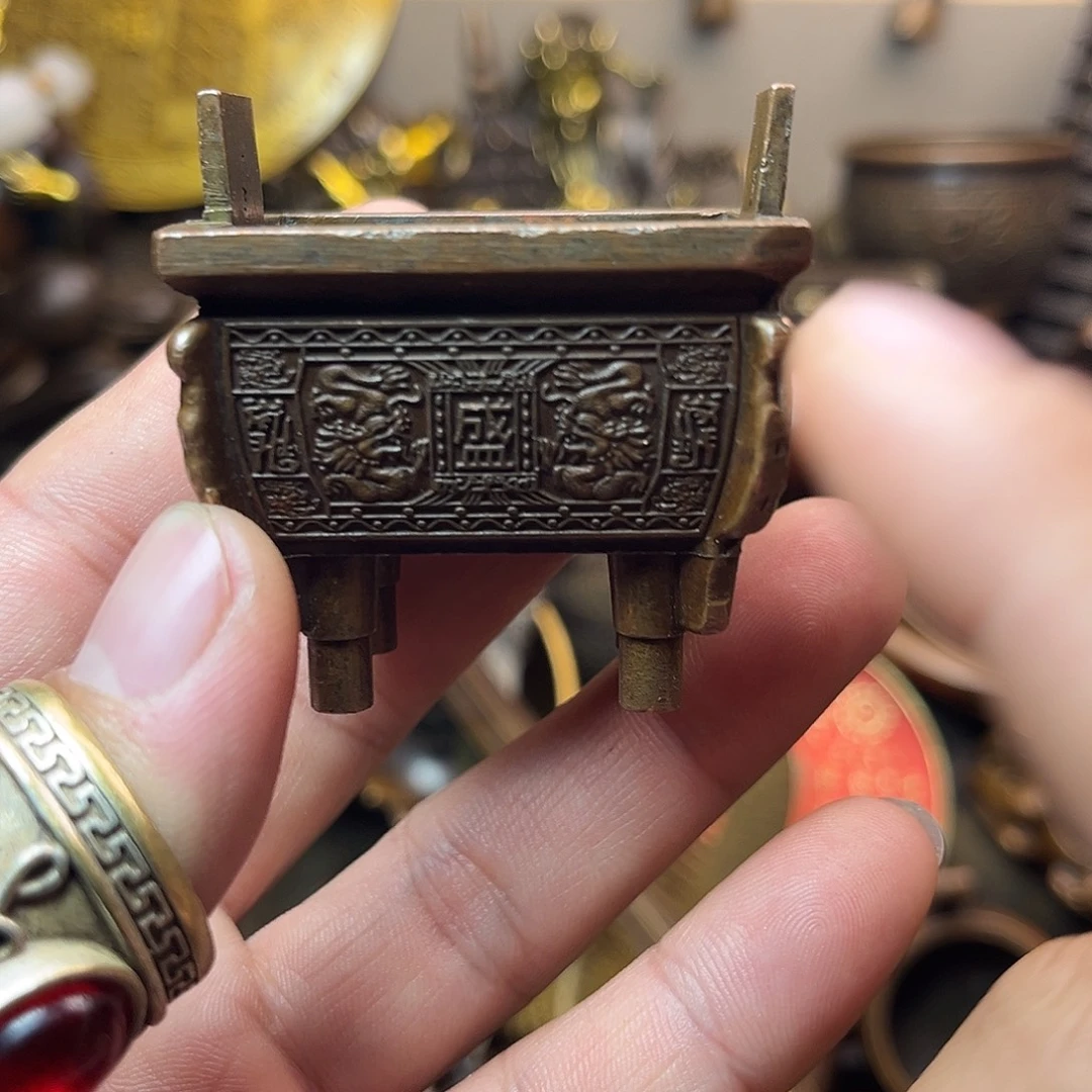 精美铜器工艺品等