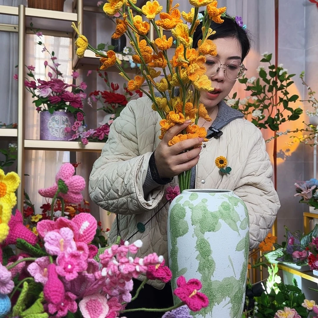 手工钩织设计花束