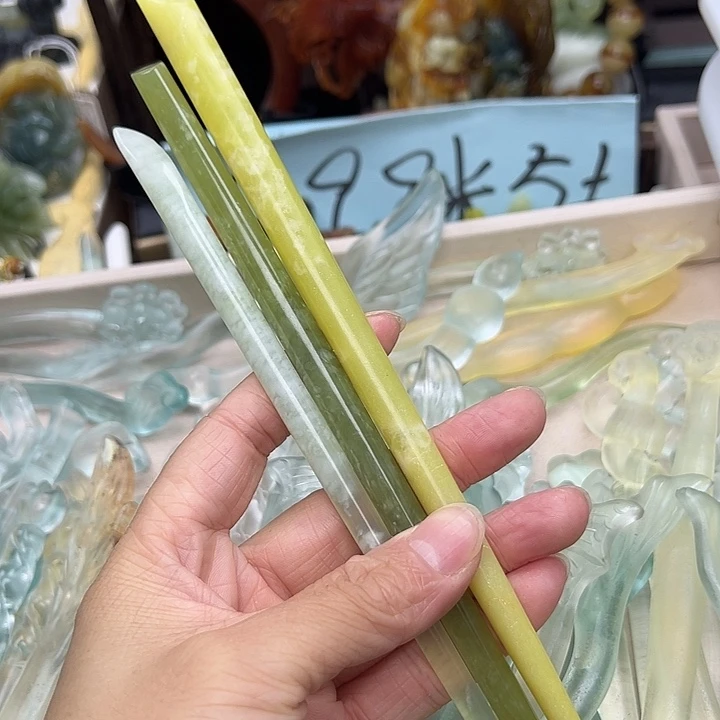 蛇纹石玉未镶嵌发簪