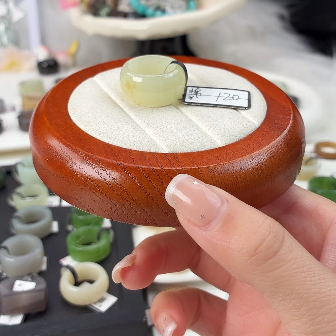 和田玉未镶嵌戒指Q28蜂蜜水墩墩内径17.1