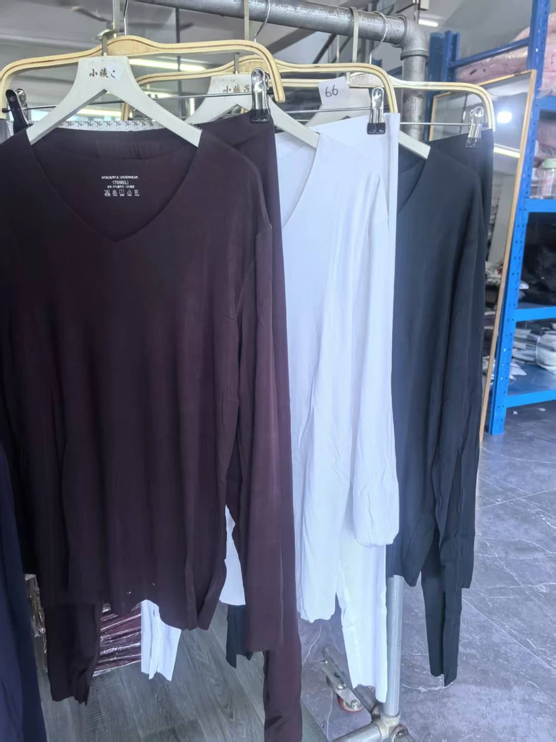 8002V领高支天丝莫代尔男款套装