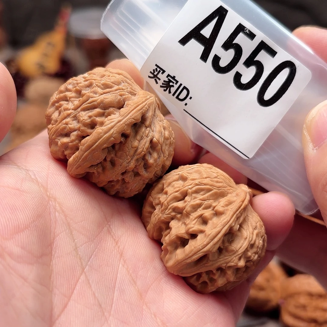 文玩核桃把件白狮子A550